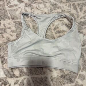 P’tula camo sports bra